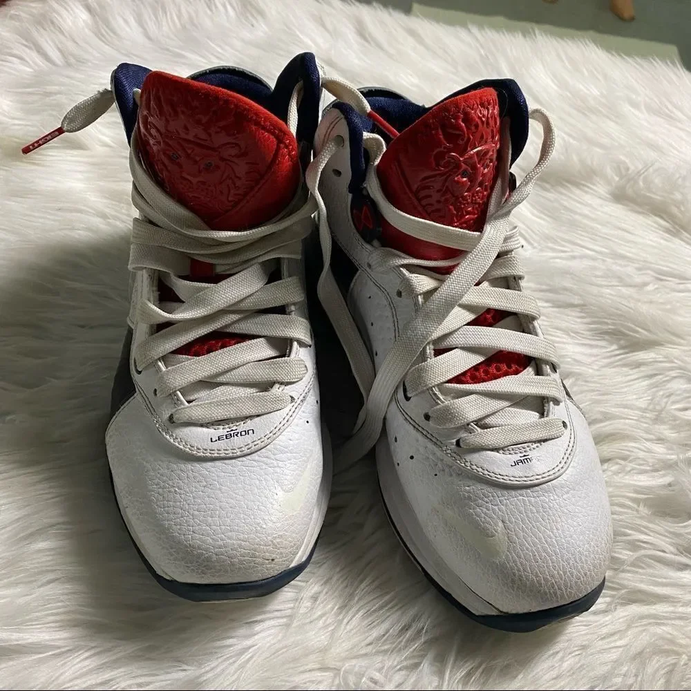 Nike Lebron VIII Independence Day White Blue Red  415238-100 Sneakers 7Y EUR 40